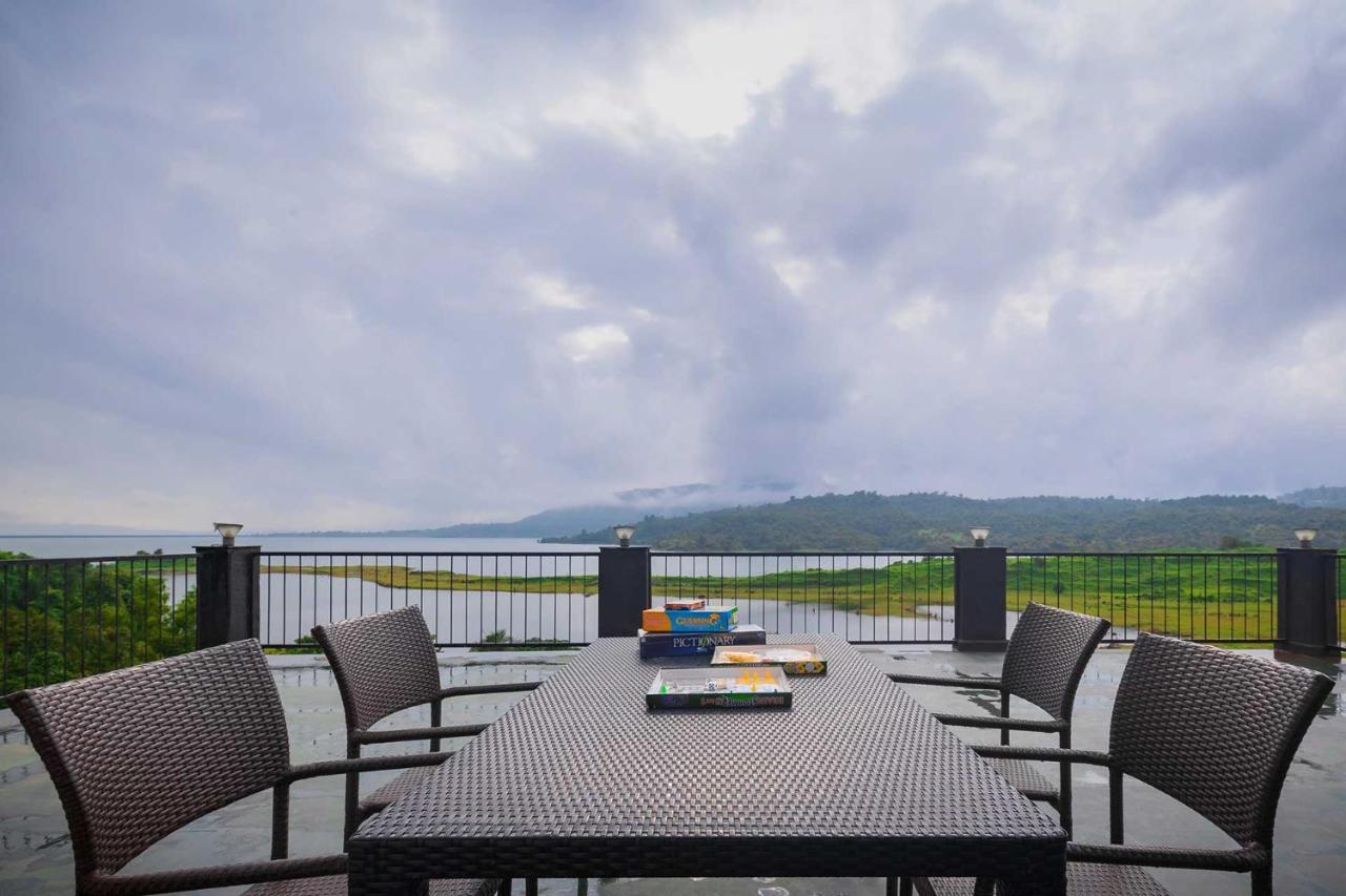 Sunset Boulevard By Stayvista - Lakeside Villa With Pet-Friendly Ambiance, Deck, Terrace, Plunge Pool & Modern Flair Karjat Eksteriør bilde